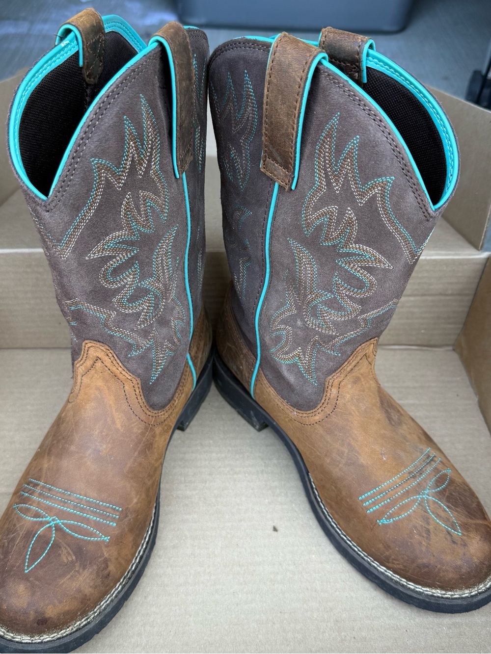 Delilah Round Toe Western Boot 8.5